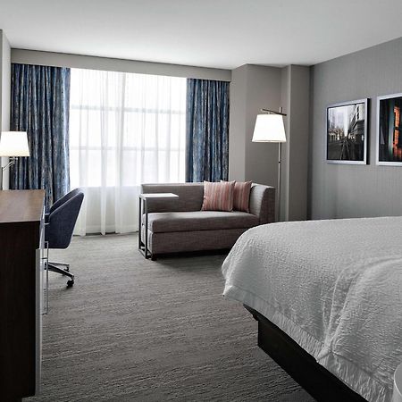 Hampton Inn Chicago Mccormick Place Екстериор снимка