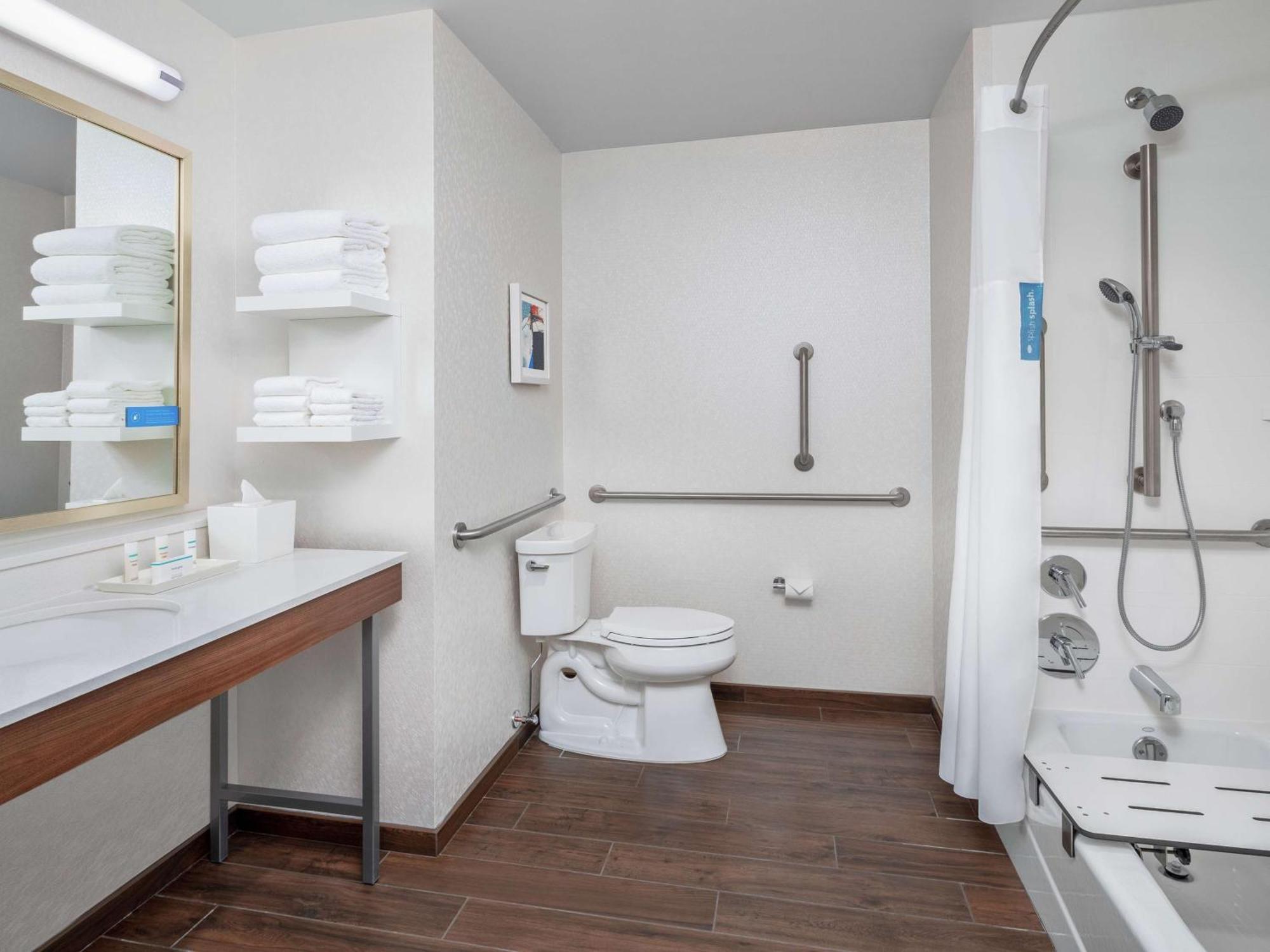 Hampton Inn Chicago Mccormick Place Екстериор снимка