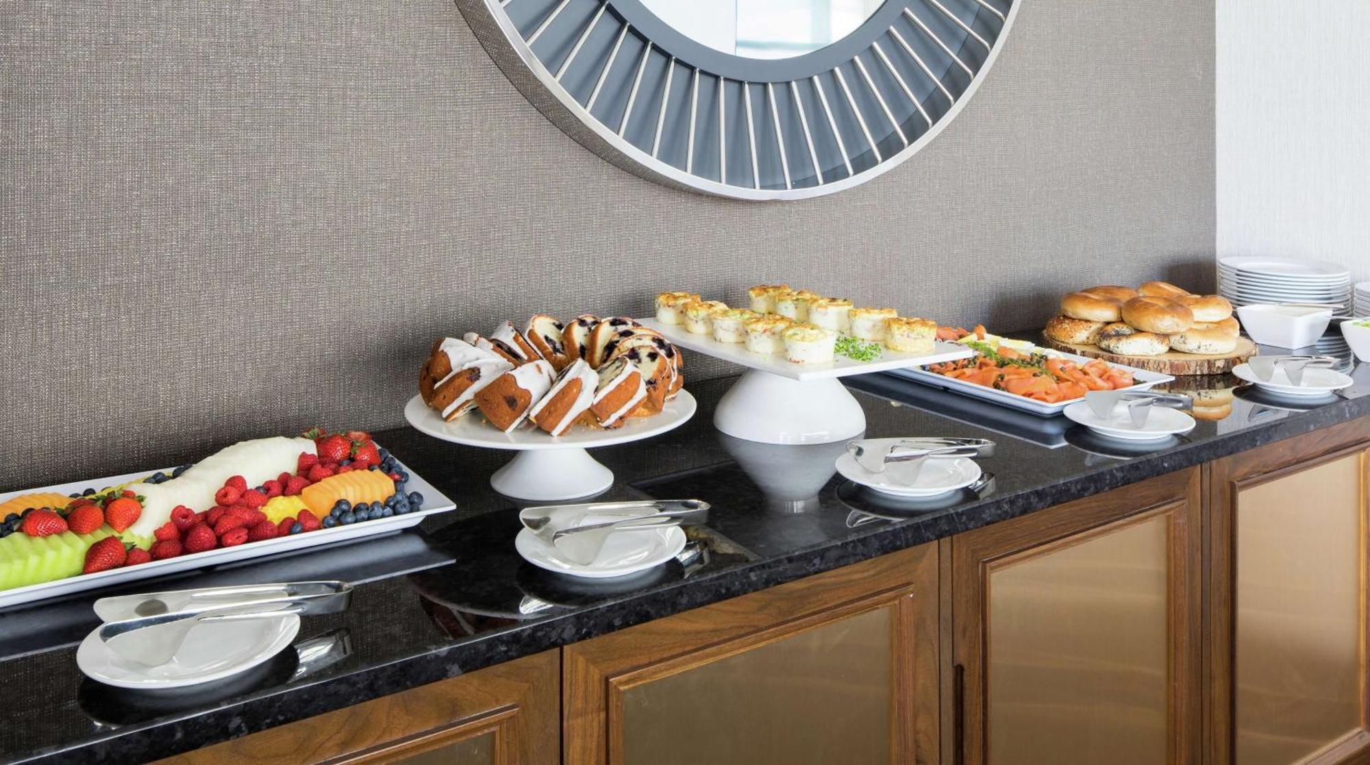 Hampton Inn Chicago Mccormick Place Екстериор снимка